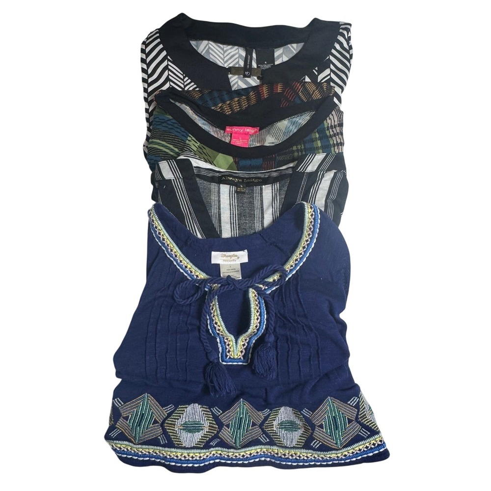 MBUNDLE Mixed Brands Size Small Women's Tops Bundle of 4 Boho Stripe Geometric